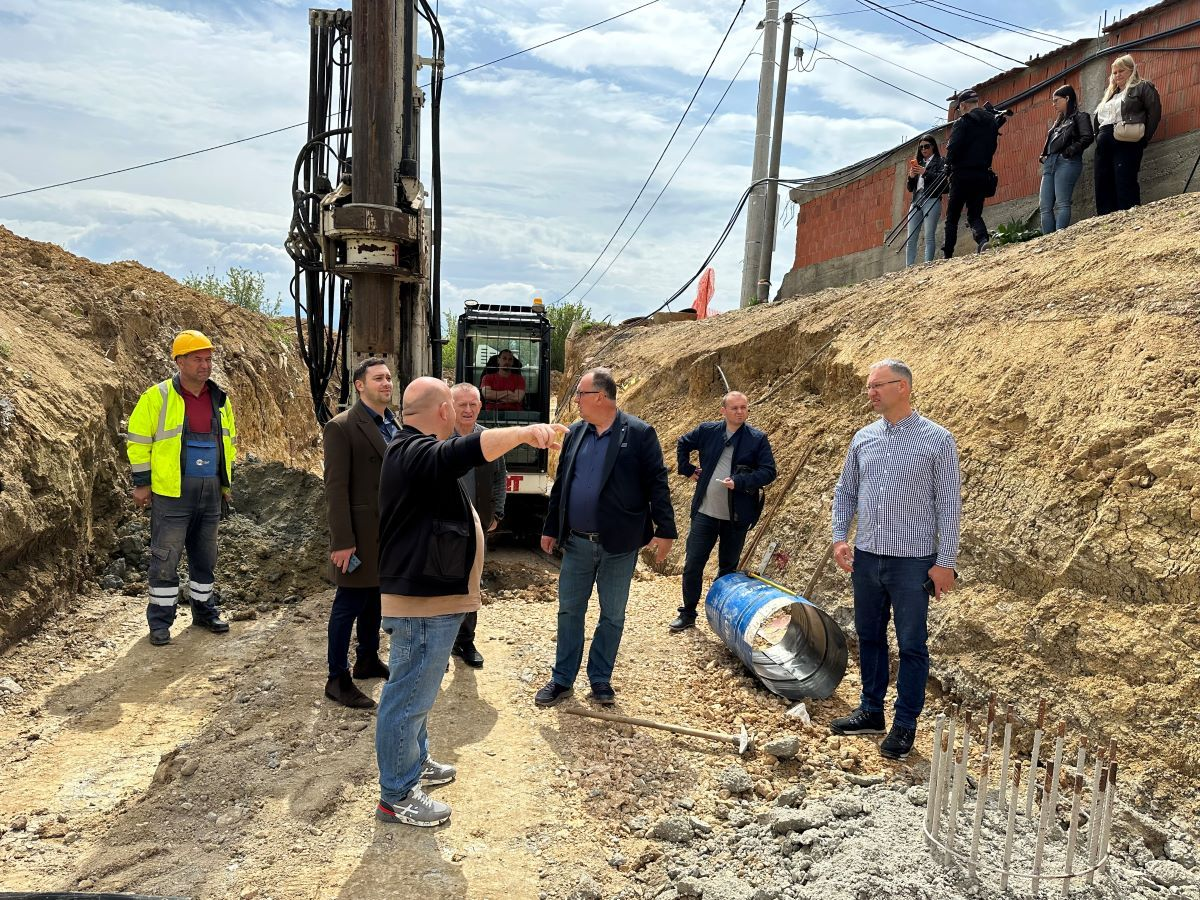 Radovi na sanaciji klizišta u Vinogradarskoj ulici su u toku