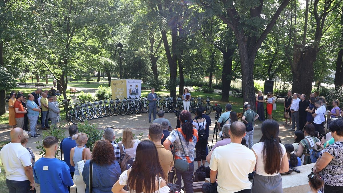 Vranje: Priznanja đacima generacije