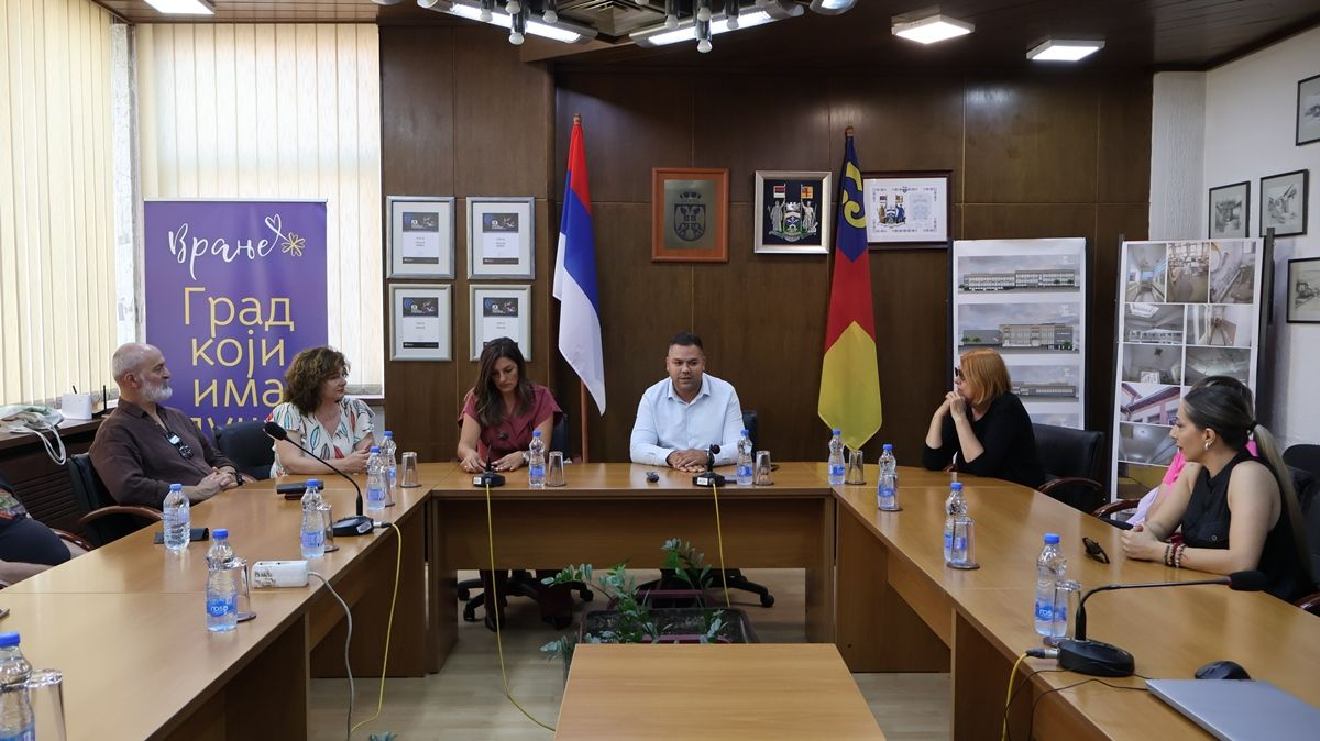 Za učesnike Međunarodne likovne kolonije priređen prijem